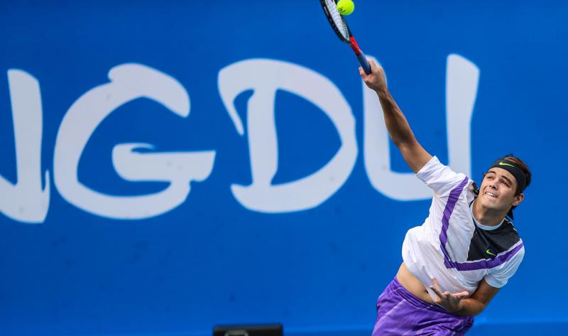 他多次凭借 他多次凭借