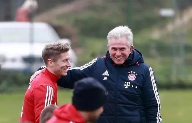 后者强调灵 后者强调灵