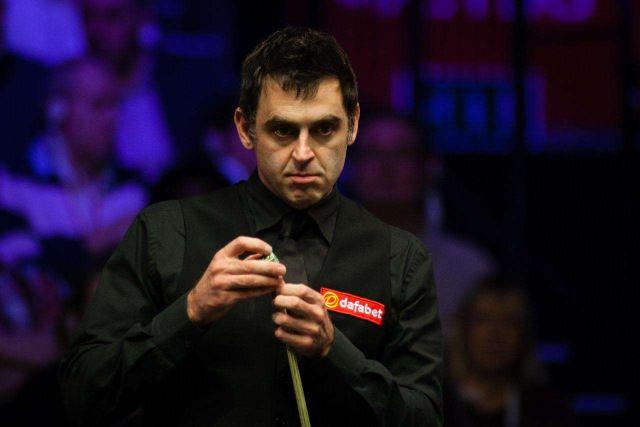 他似乎没有 他似乎没有